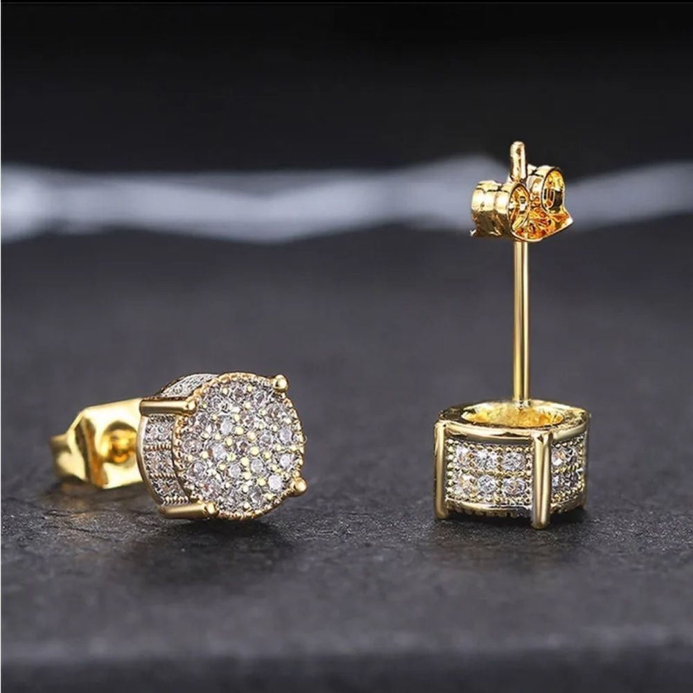 Gold Plated Diamond CZ Stud Earrings NEW IN GIFT BOX !